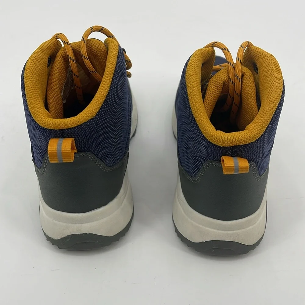 ALL IN MOTION YOUTH ANKLE BOOTS SZ 4, VERY GOOD CONDITION, PREOWNED
